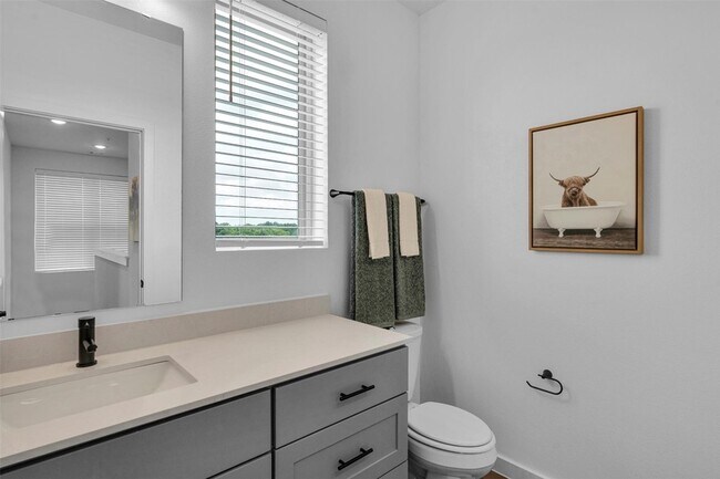 Building Photo - 1513B Forward Dr