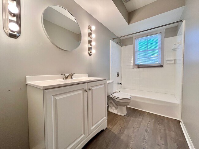 Building Photo - 3057/3059 Goodman Ave SW