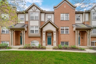 Building Photo - 1114 N Claremont Dr