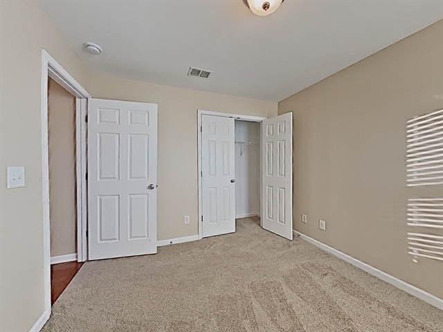 Building Photo - 2074 Longhunter Chase Drive