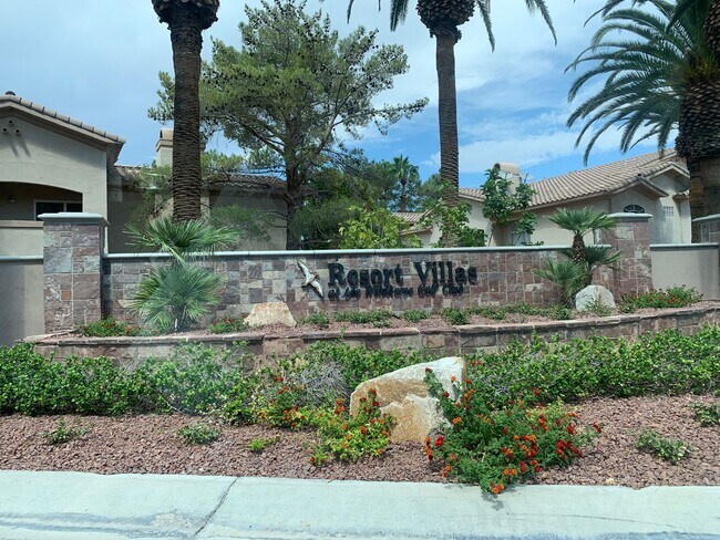 Building Photo - Lovely furnished Green Valley condo in Res...