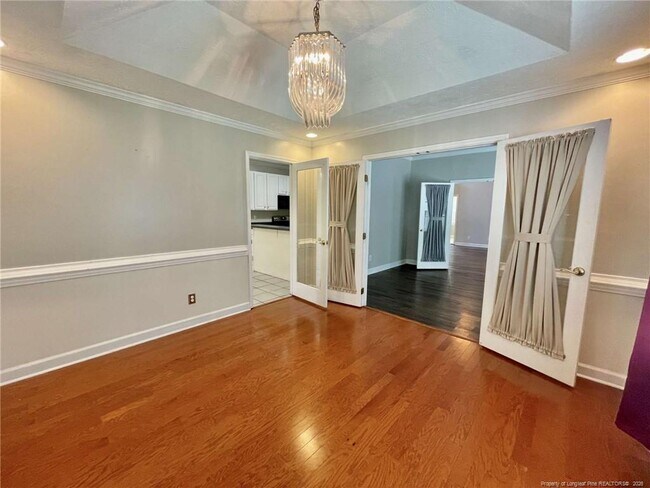 Building Photo - 260 Lick Creek Dr