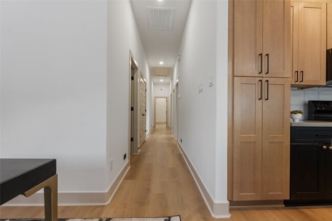 Building Photo - 4214 Clover St