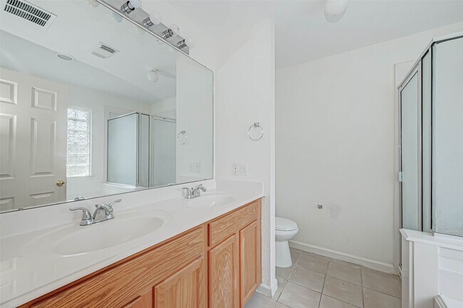 Building Photo - 5815 Plantation Crest Dr