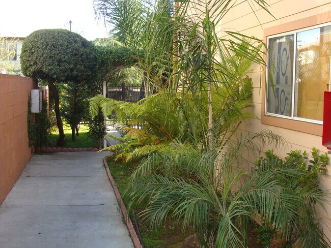 Building Photo - 14223 Calvert St