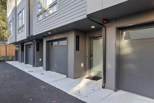 Building Photo - 18007 3rd Ave NE