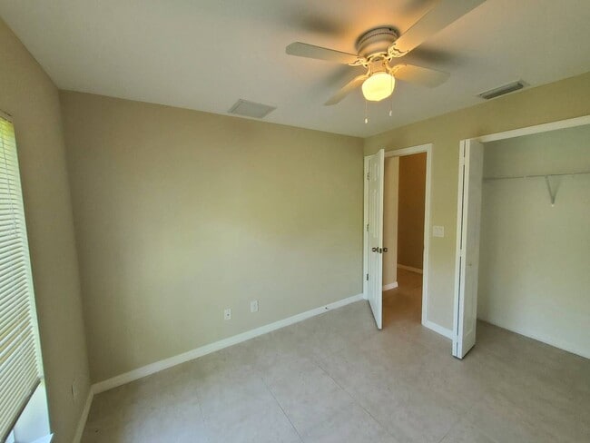 Building Photo - Duplex for rent