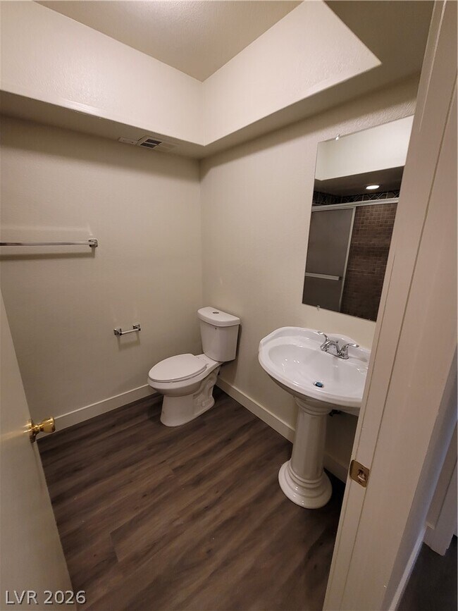 Building Photo - 3364 Royce Ct