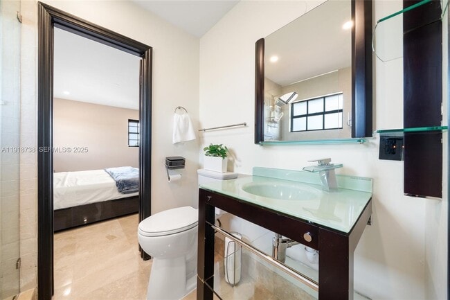 Building Photo - 5424 SW 154th Pl