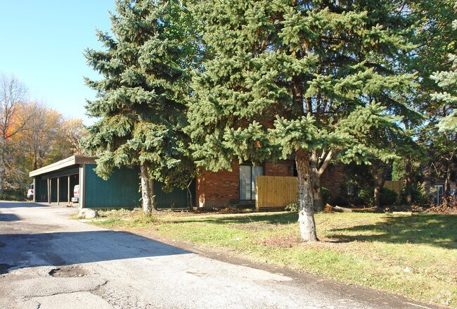 Building Photo - 4910 Brookwood Rd