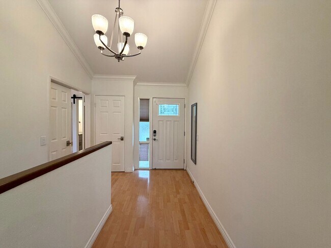 Building Photo - 5708 Camelia Ln