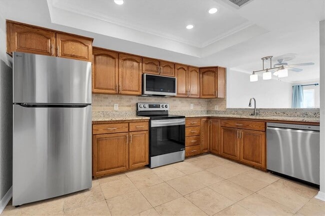 Building Photo - 4902 38th Way S