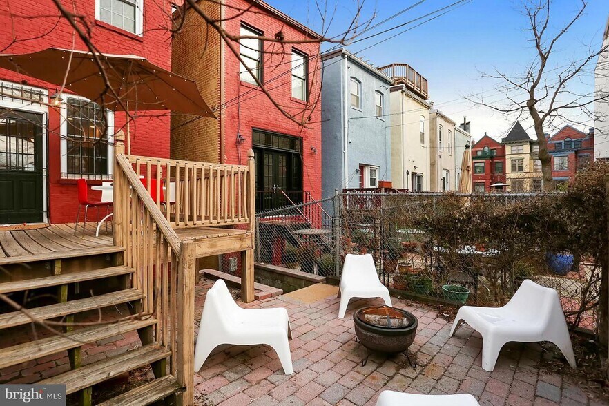 Building Photo - 1830 9th St NW