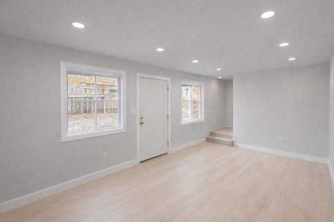 Building Photo - 2157 Balboa Ave