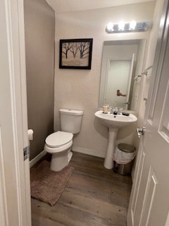 Building Photo - 12824 Jasmine St