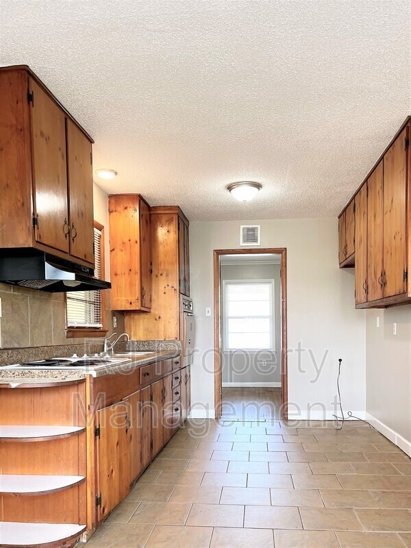 Building Photo - 1711 Goodhaven Dr