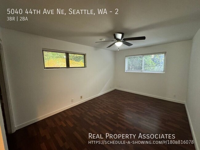 Building Photo - Laurelhurst Three Bedroom