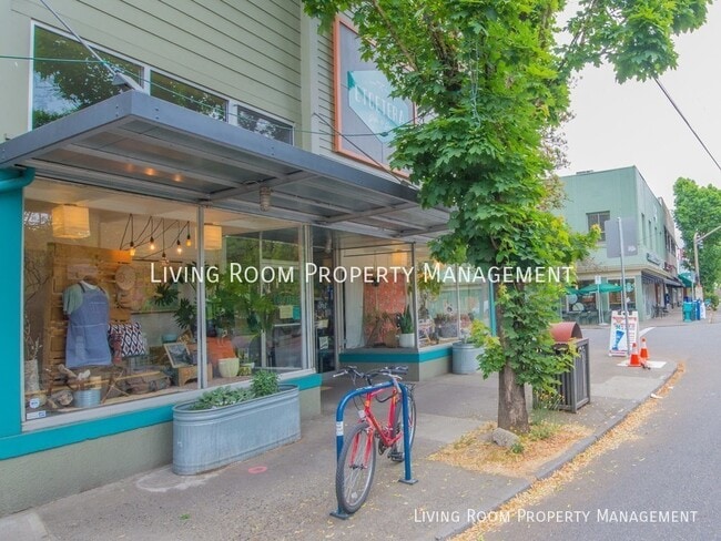 Building Photo - 8607 N Leonard St