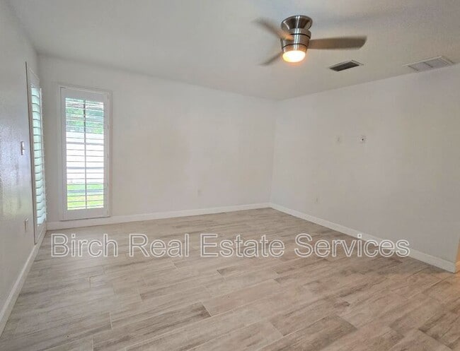 Building Photo - 515 Hollow Ridge Rd