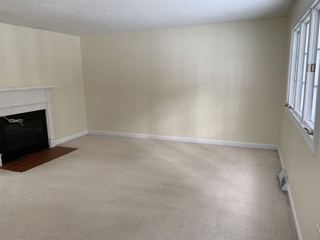 Building Photo - 114 Cannongate III Rd