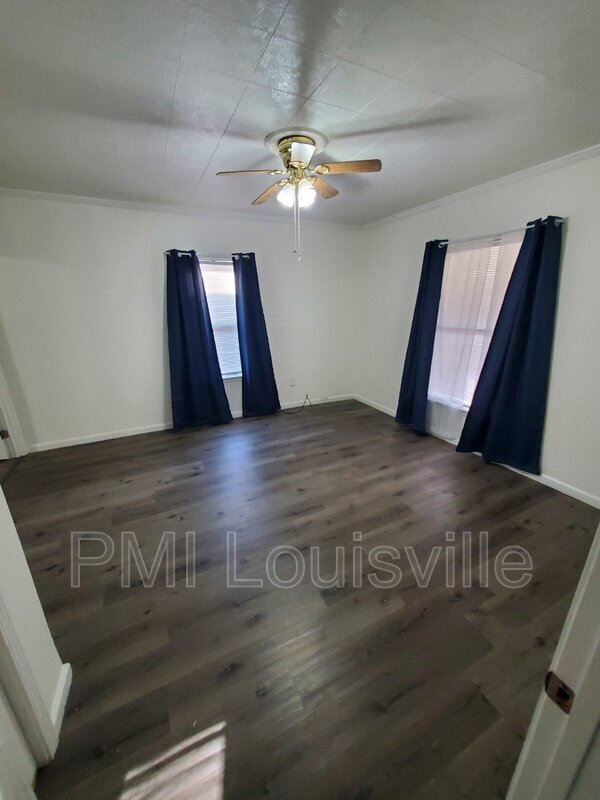 Building Photo - 3753 Powell Ave