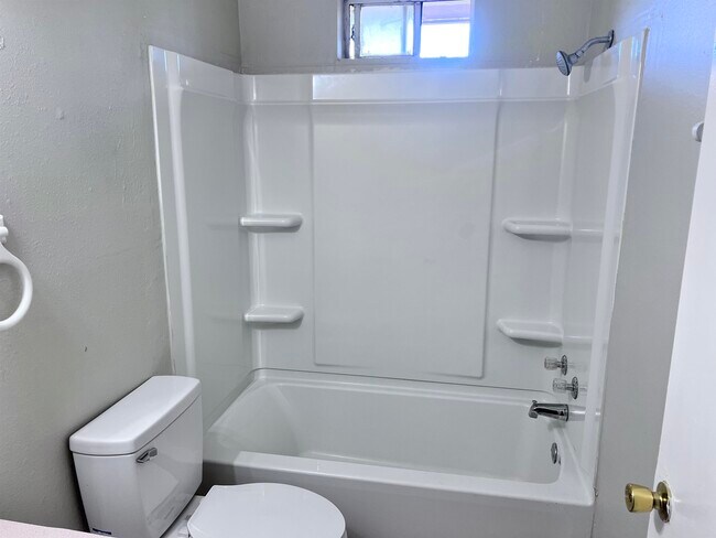 Building Photo - 301 Rio Bravo Dr