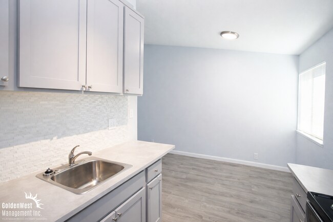 Building Photo - 1Bdm 1Ba Apartment in the Heart of Las Vegas - MI Special