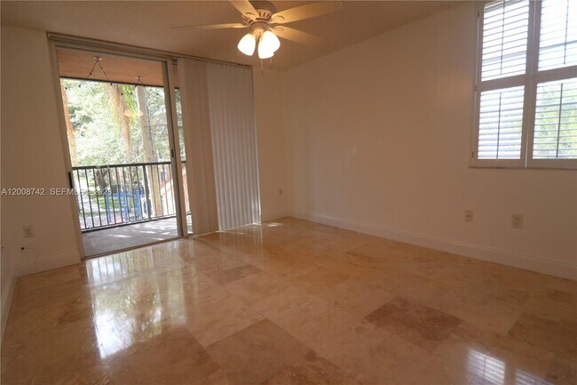 Building Photo - 4836 N State Rd 7