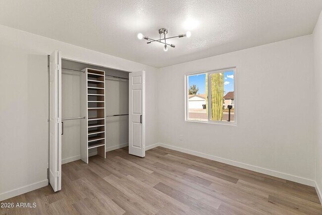 Building Photo - 3763 E Evans Dr