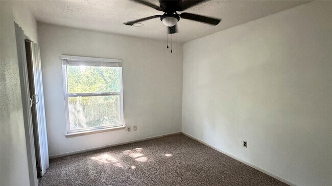 Building Photo - 7771 Springville Dr
