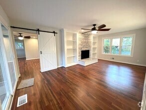 Building Photo - Five Bedroom home in Thoroughgood, Virgini...