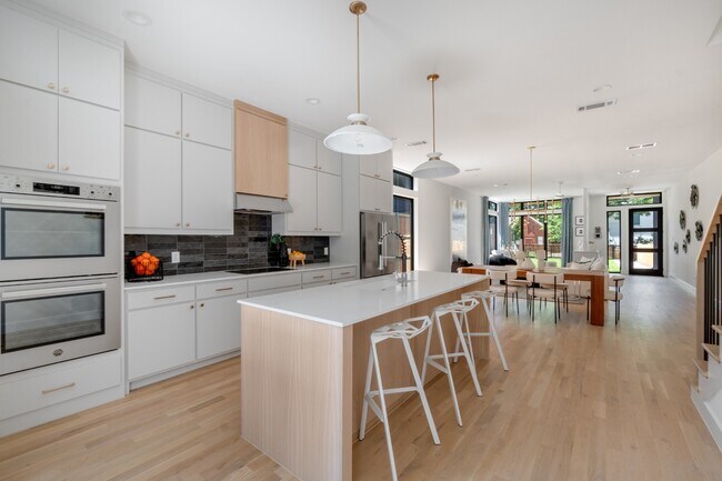 Building Photo - Newer-Construction Home in East Village — Private Yards & Flexible Spaces
