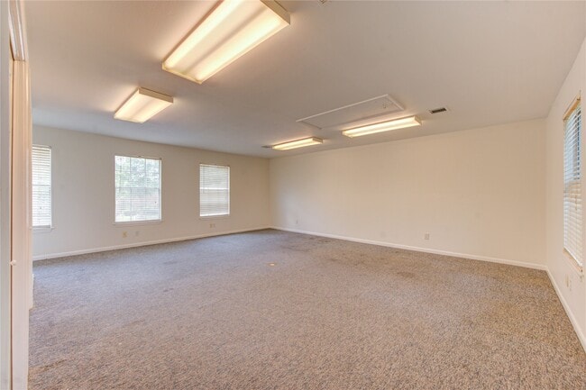 Building Photo - 14823 Atterbury Dr