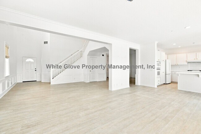 Building Photo - 24002 Tiburon