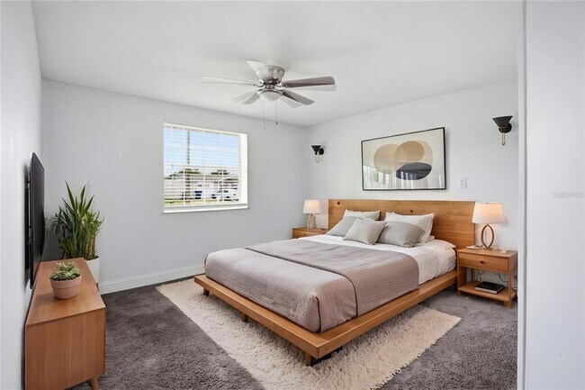 Building Photo - 3301 Rosefield Dr