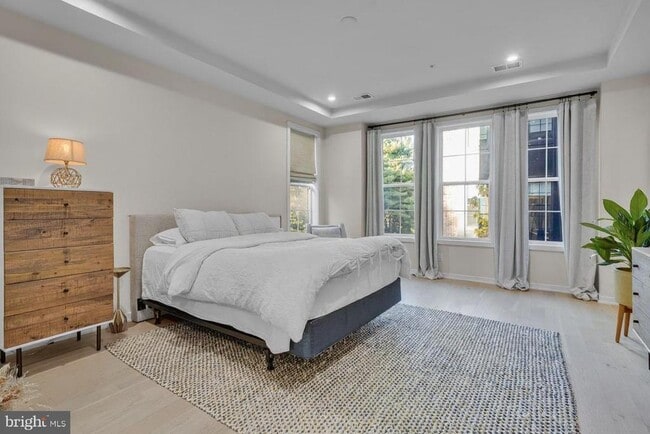 Building Photo - 7436 Backett Wood Ter