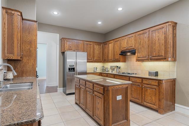 Building Photo - 2131 Channel Islands Dr