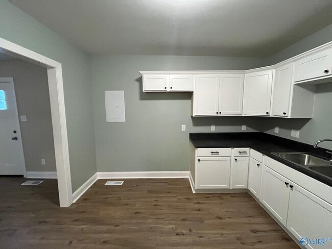 Building Photo - 1511 Danville Rd SW