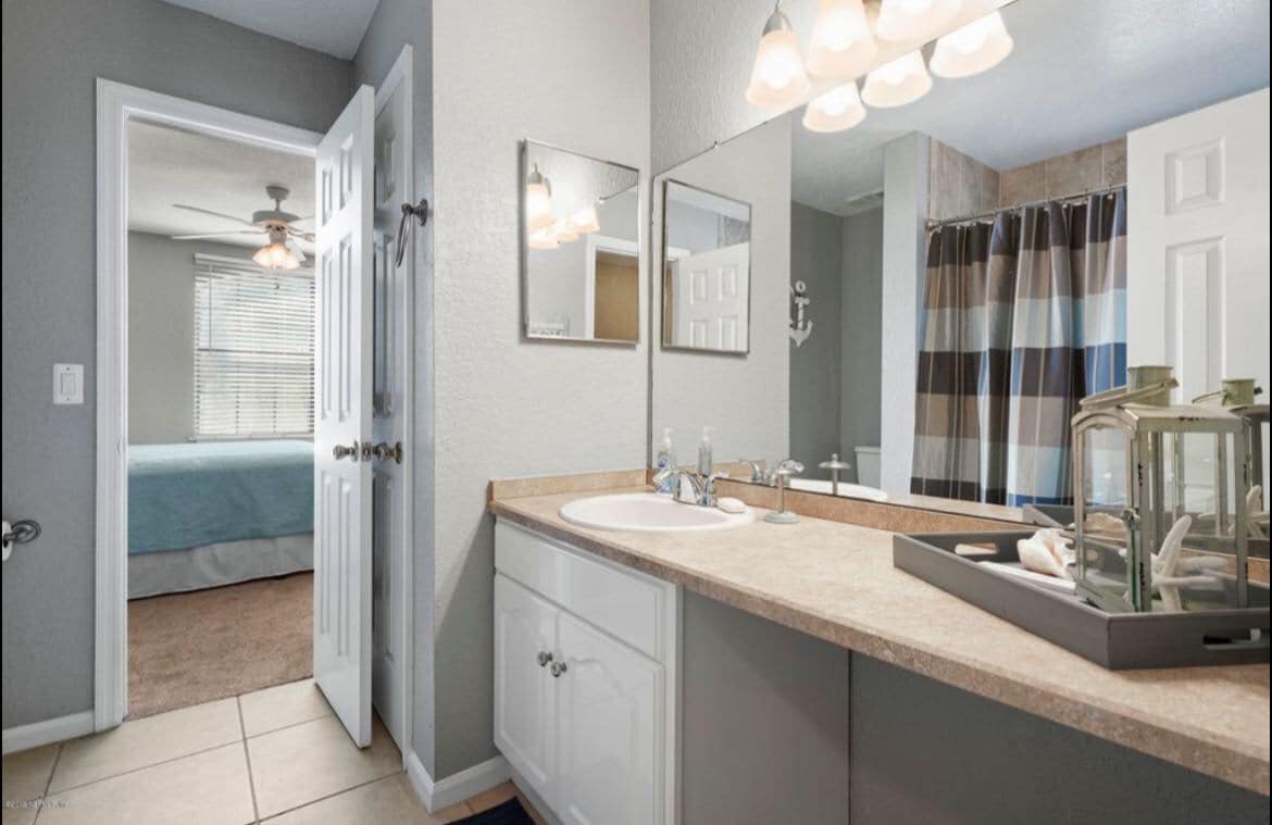 Building Photo - 400 Timberwalk Ct