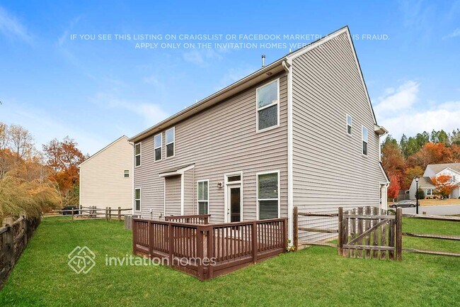 Building Photo - 617 Augustus Lane