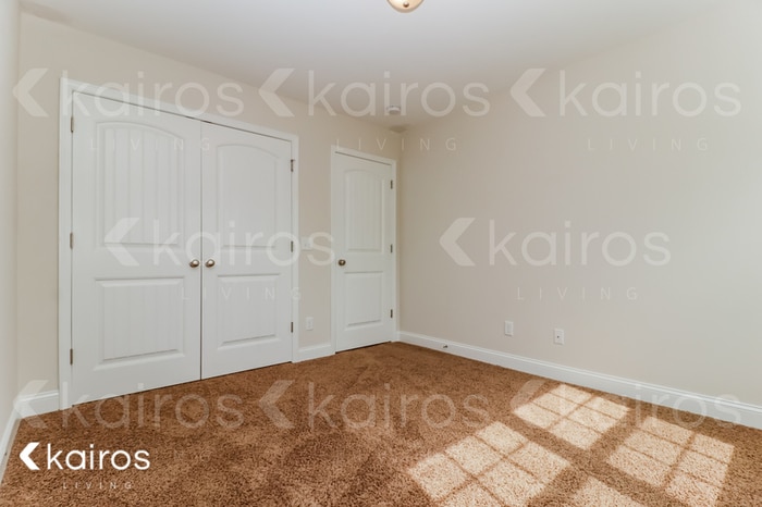 Building Photo - 613 Ferguson Ln