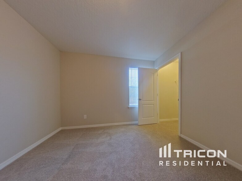 Building Photo - 2275 Kelmscott Ct