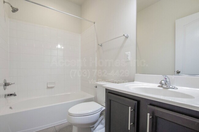Building Photo - 8605 Sweet Rose Ct