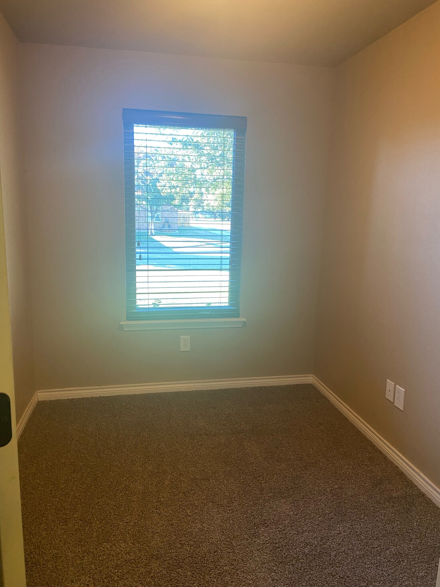 Isolated Office - 3620 106th St