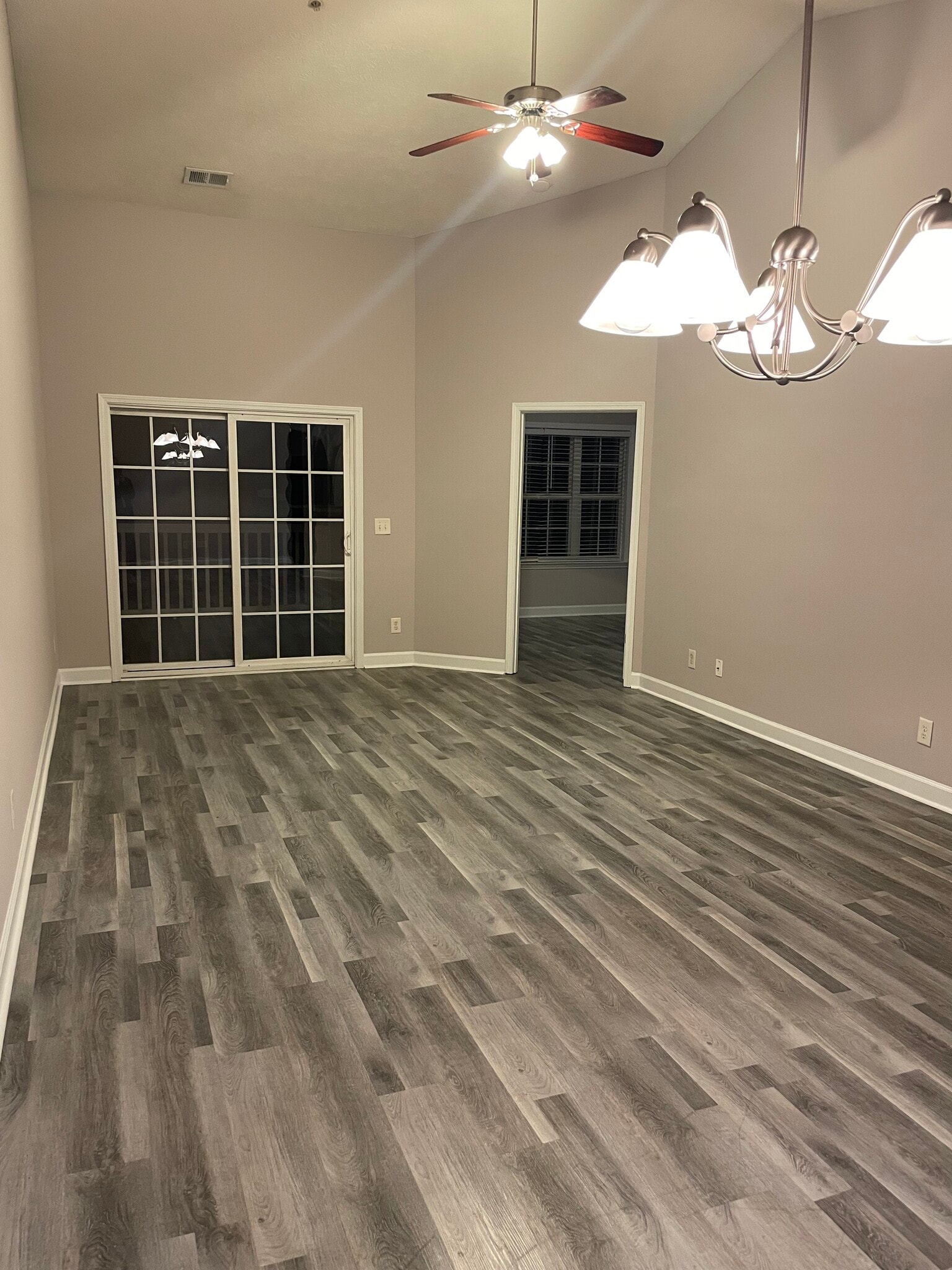 Building Photo - 125 Ashley Park Dr