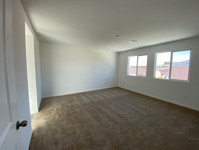 Building Photo - 2212 Stone Well Rd