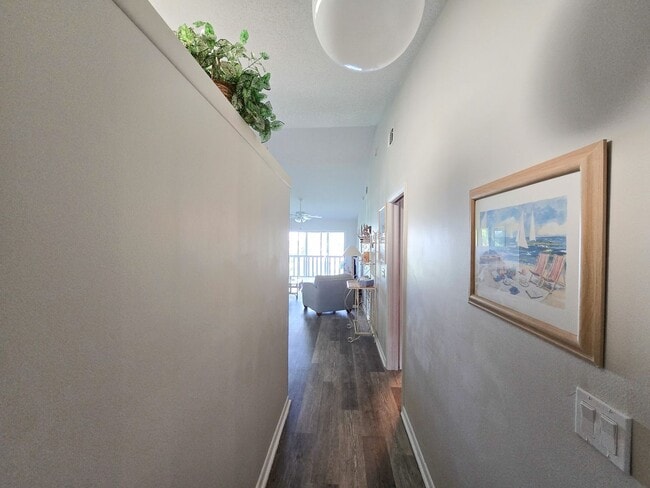 Building Photo - 2/2 Condo in Golf Lake Villas -North Fort ...