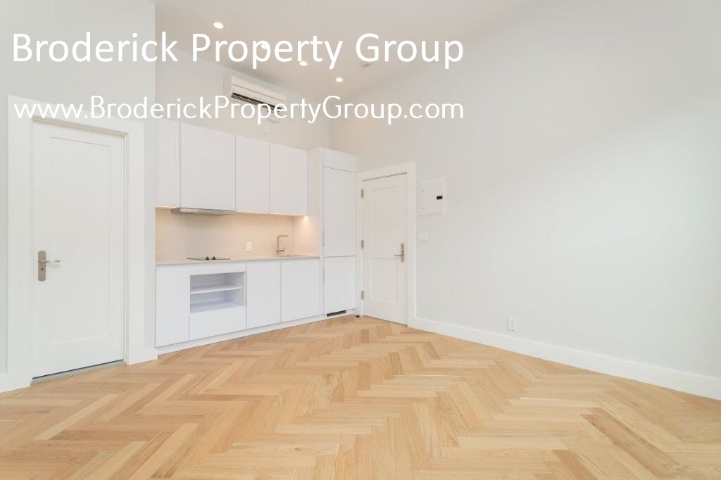 Building Photo - 459 Massachusetts Ave