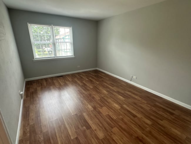 Building Photo - 425 Fernwood Ct
