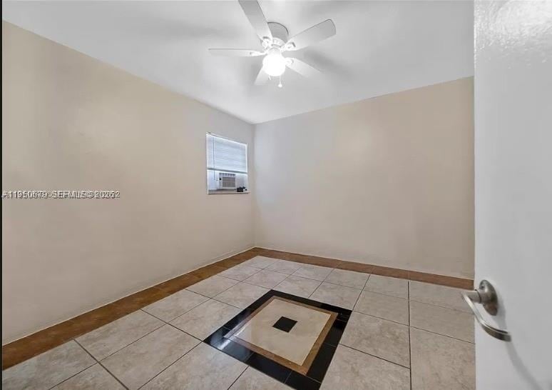 Building Photo - 1500 NW 69th Ter